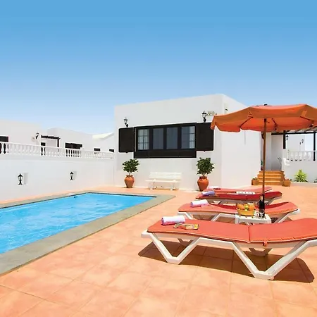 Puerto Del Carmen Sleeps 6 Wifi Пуэрто дель Кармен