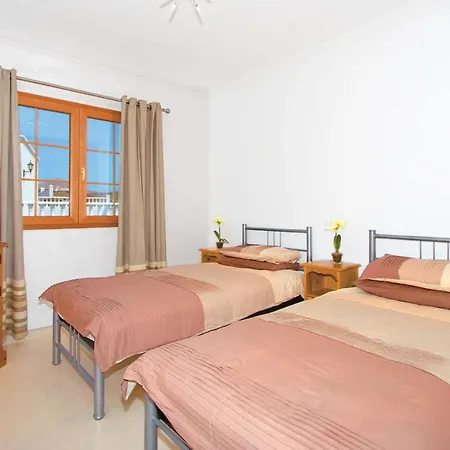 Вилла Puerto Del Carmen Sleeps 6 Wifi